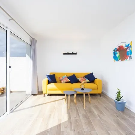 Home2Book Stunning View La Victoria, Pool & Wifi 아파트