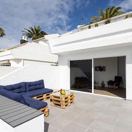 아파트 Home2Book Stunning View La Victoria, Pool & Wifi