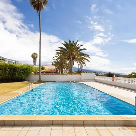 Apartment Home2Book Stunning View La Victoria, Pool & Wifi *